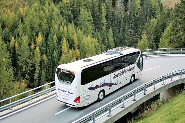 family vacation bus rental